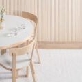 Valo matto on Suomessa kudottu puuvilla-villamatto, jossa luonnonvalkoisen, valkoisen ja beigen sävyt luovat pehmeän vaalean kokonaisuuden.